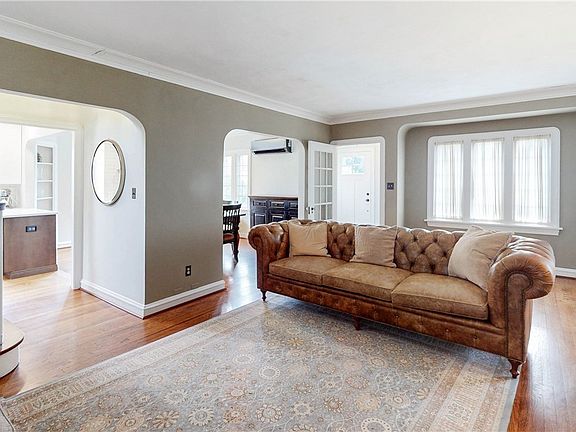 5th image of 2616 Traymore Rd