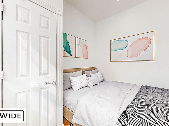 3rd image of 107 Saint Marks Pl APT 2f