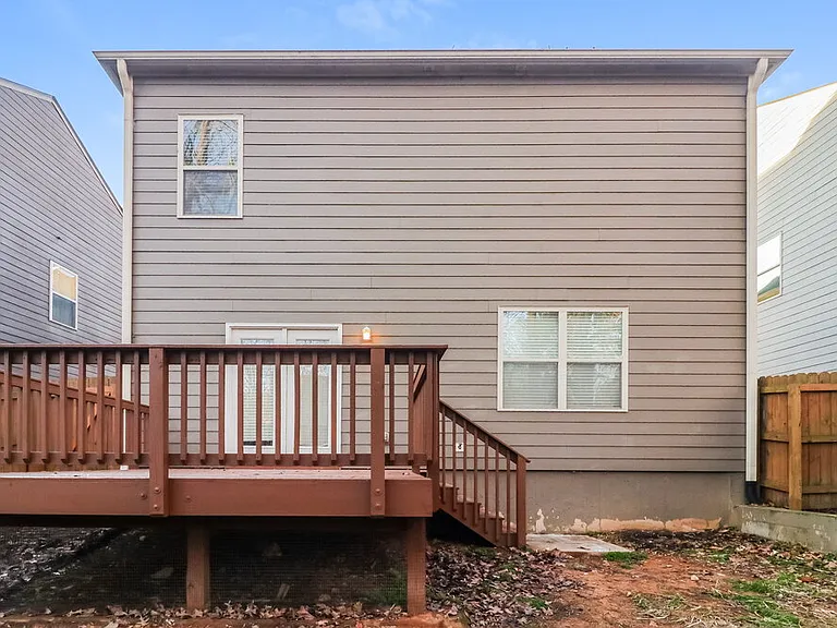 275 Shaw Dr — Photo 17