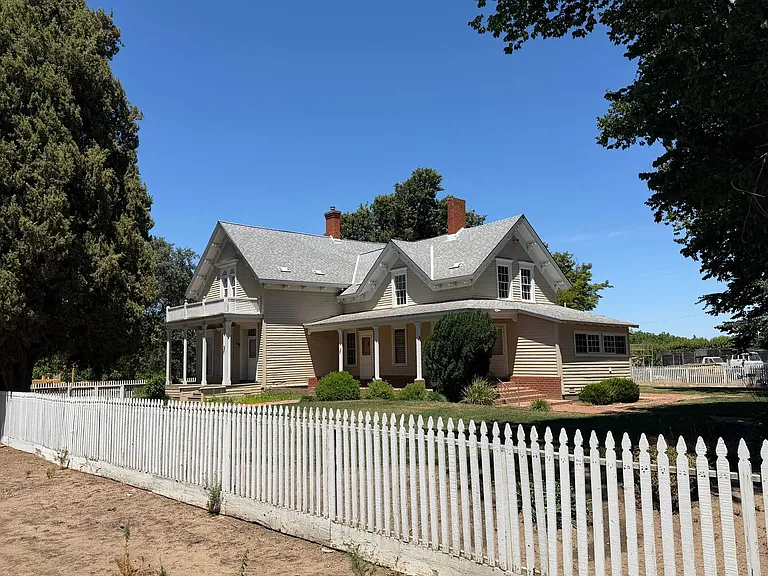 11221 E Eight Mile Rd — Photo 3