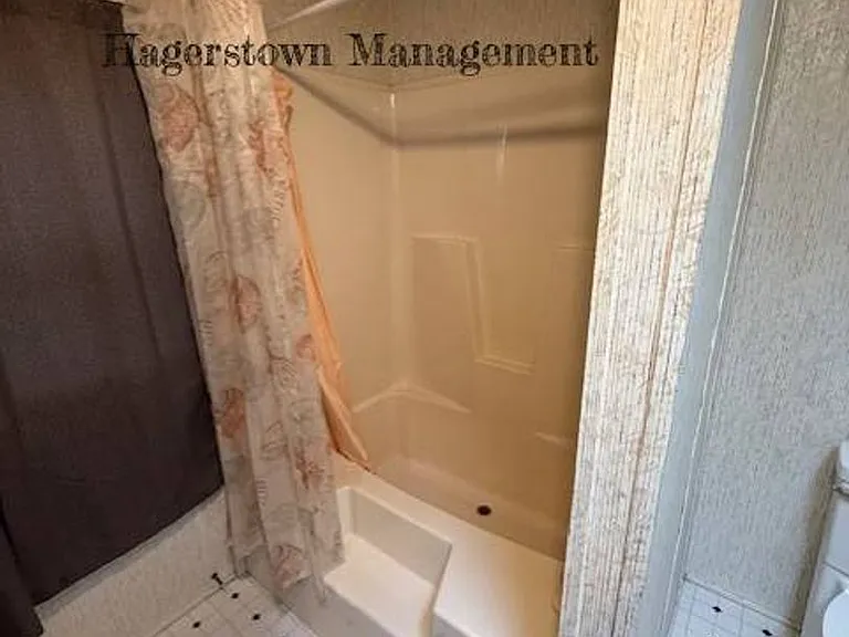 11906 Heather Dr — Photo 11