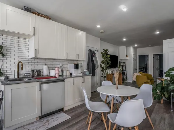 211 1st Street image 2 of 11