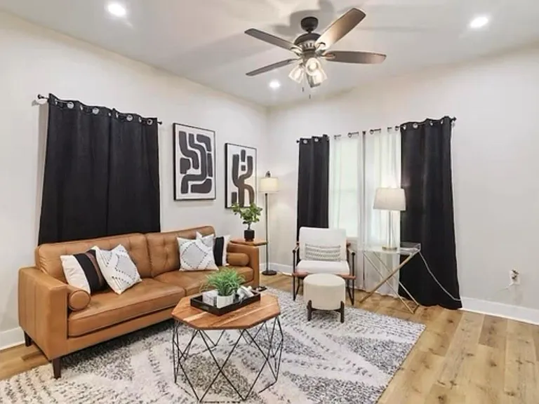 2406 Truxillo St #B — Photo 2