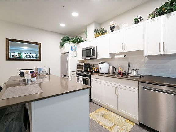 3rd image of 2843 Jacklin Rd #209