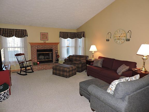 5th image of 16551 Broadview Dr