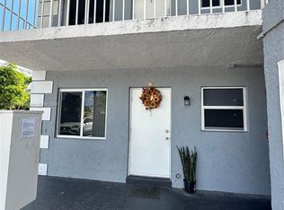 3901 NW 9th Ave APT 11, Deerfield Beach, FL 33064