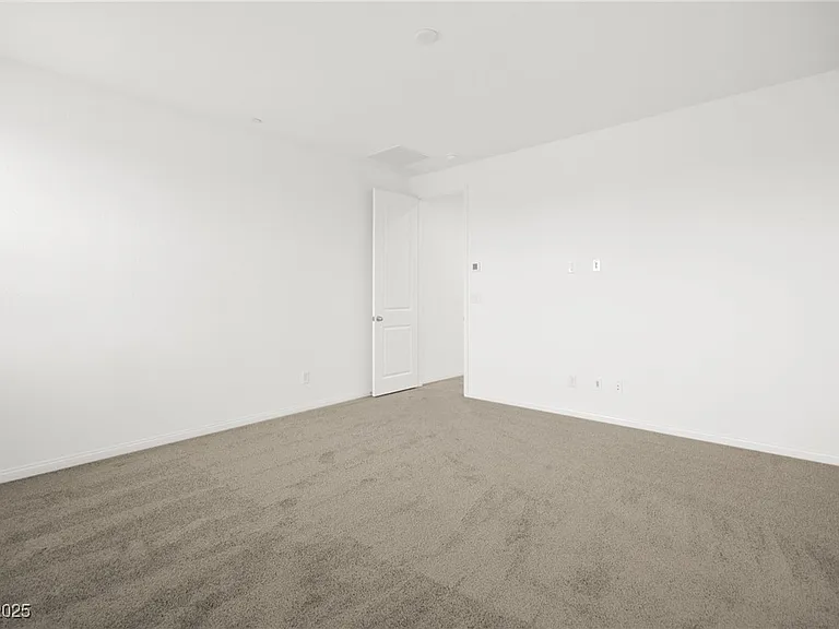 10140 Gabby Glen St — Photo 14