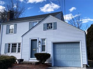 42 Ledgewood Rd, West Hartford, CT 06107