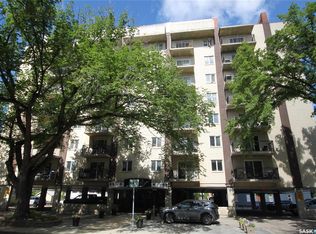 537 4th Ave N #205, Saskatoon, SK S7K2M6