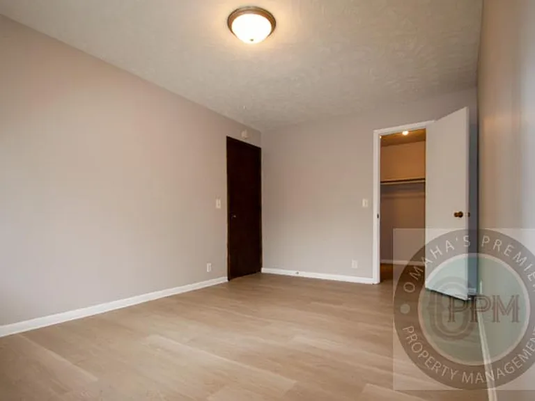Benson Garden Apartments — Photo 42