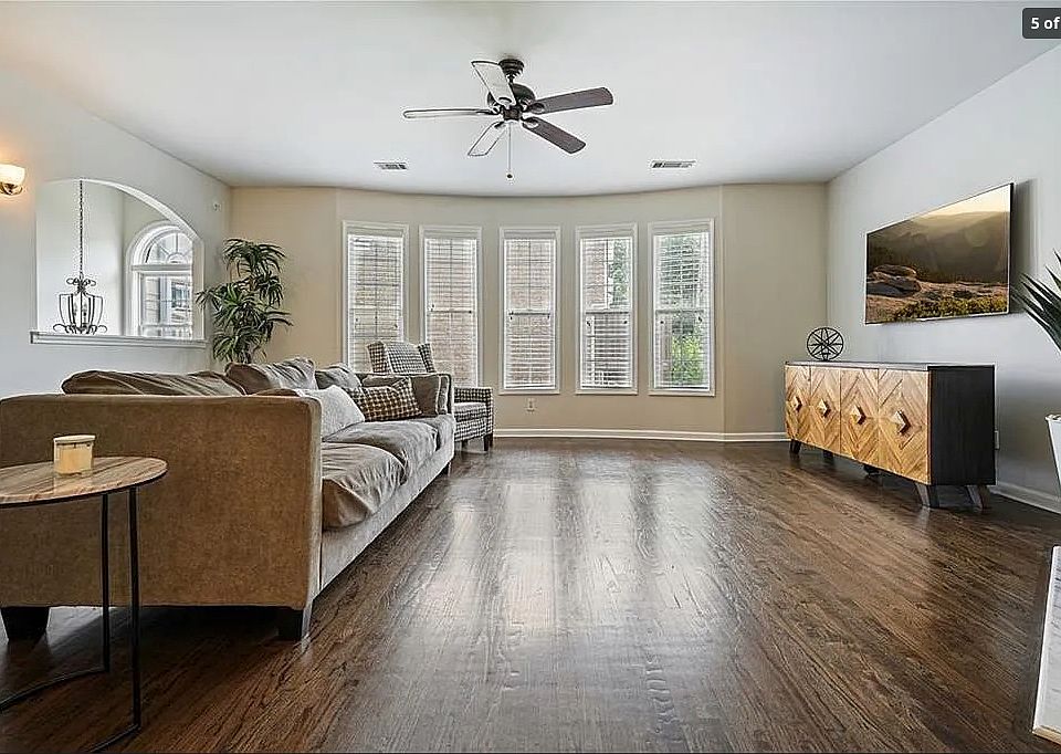 1st image of 2958 Wintercrest Dr #6