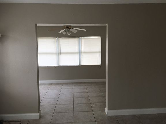 5th image of 1738 W Comanche Ave