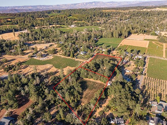 2nd image of 710 Anderson Lane