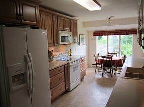 Eat-in Kitchen