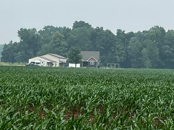 200 S Rd, La Fontaine, IN 46940
