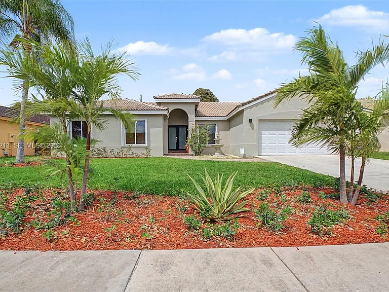 19920 Cutler Ct — Photo 1