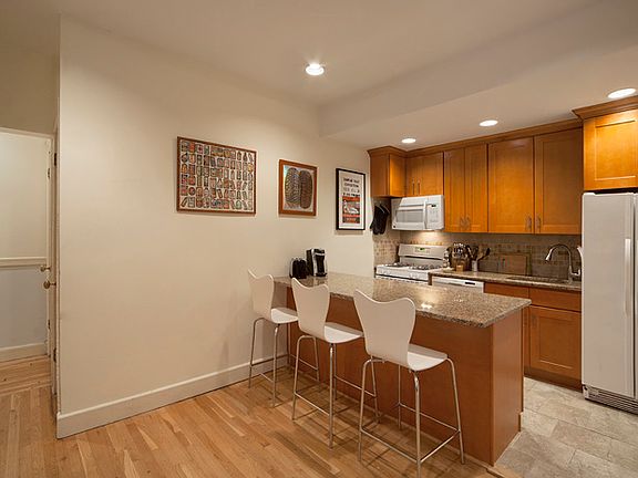 2nd image of 16 E 96th St APT 3H