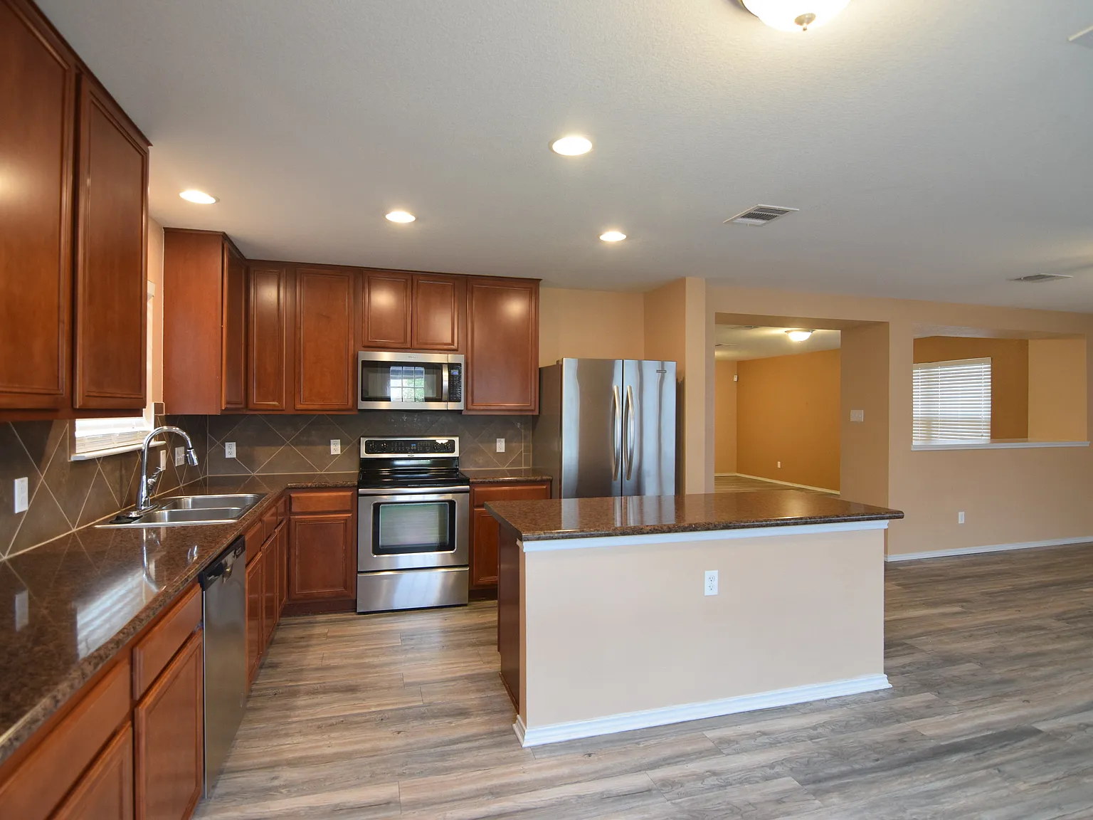 9141 Sage Loop Ct, Temple — Photo 4