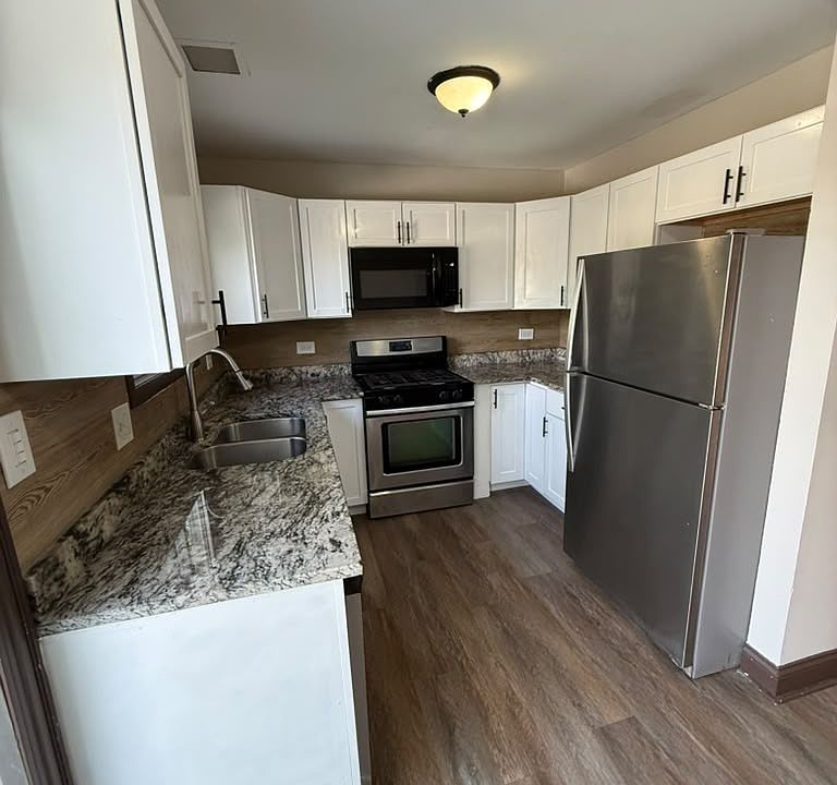 1st image of 17741 Devon Dr