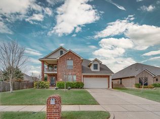 521 Westminster Dr, Midlothian, TX 76065
