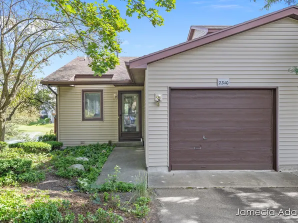 2340 Bridle Creek Dr SE, Grand Rapids, MI 49508