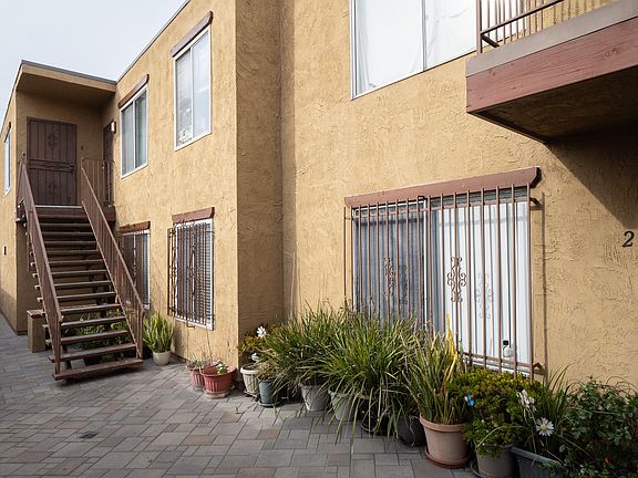 4th image of 4080 Van Dyke Ave APT 8