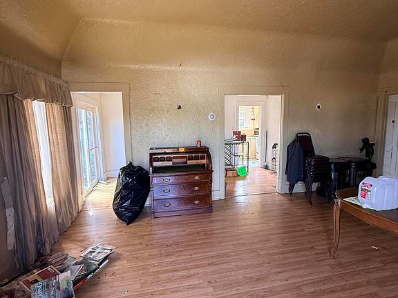 4th image of 3140 F St