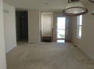 1547 Batters Box Dr, O'Fallon, MO 63366