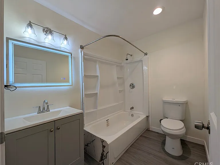 1575 1/2 Munson Ave #1/2 — Photo 15