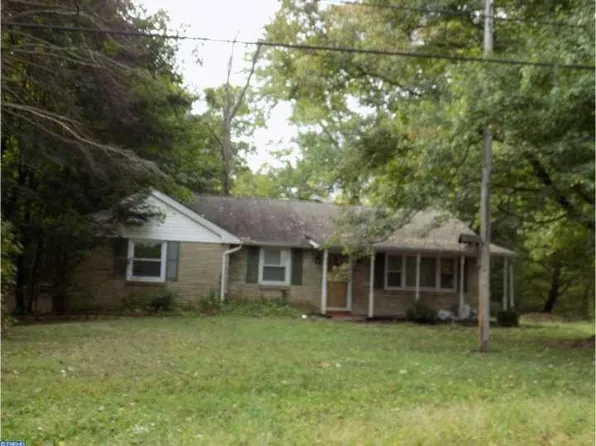 3072 Wild Run Rd, Pennsburg, PA 18073