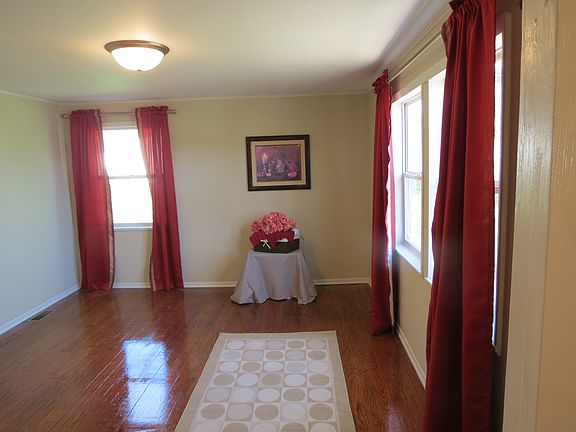 4th image of 1003 West Franklin