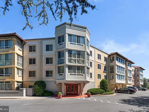 2nd image of 14805 Pennfield Cir APT 304