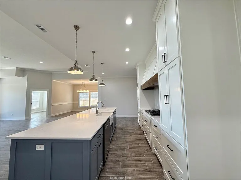 4205 Skylar Dr — Photo 10