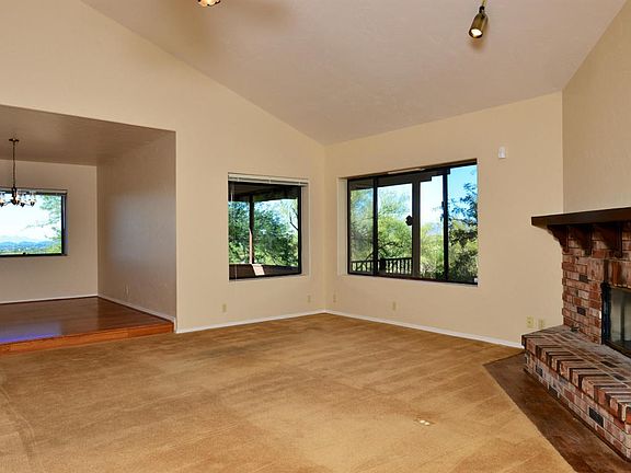 5th image of 415 E Glenhurst Dr