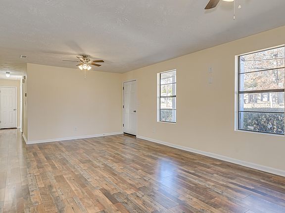 4th image of 2354 Basswood Drive