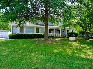 3911 Woodmore Dr, Greenwood, IN 46142