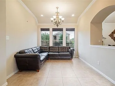 644 Maize Rd — Photo 5
