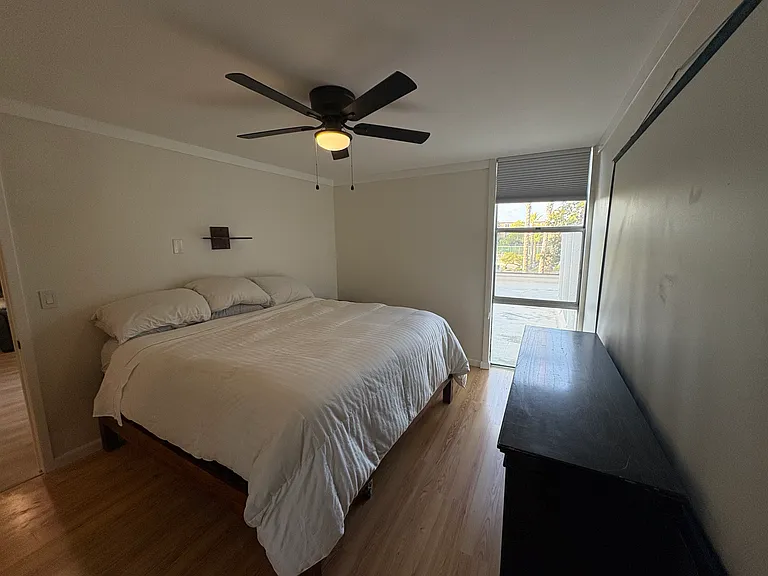 3050 Rue Dorleans #213 — Photo 5