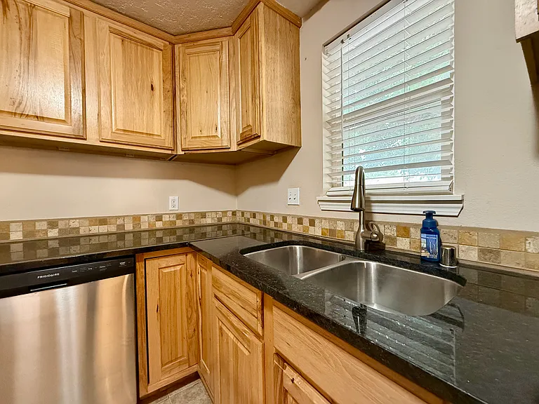 10413 Mountain Rd NE — Photo 12