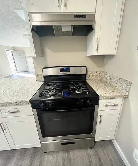 Candlewood Apartments — Photo 2