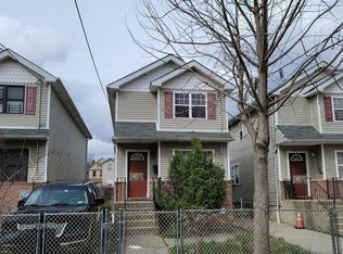 124 Alaska St, Staten Island, NY 10310