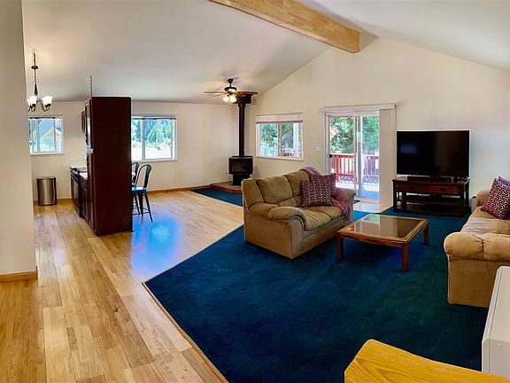 2nd image of 3570 Evergreen Cir