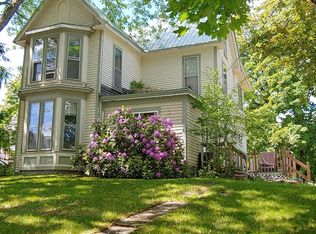 31 Davis St, Old Town, ME 04468
