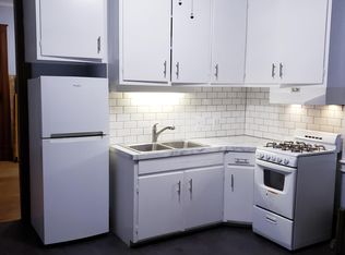 226 College Ave NE #3, Grand Rapids, MI 49503