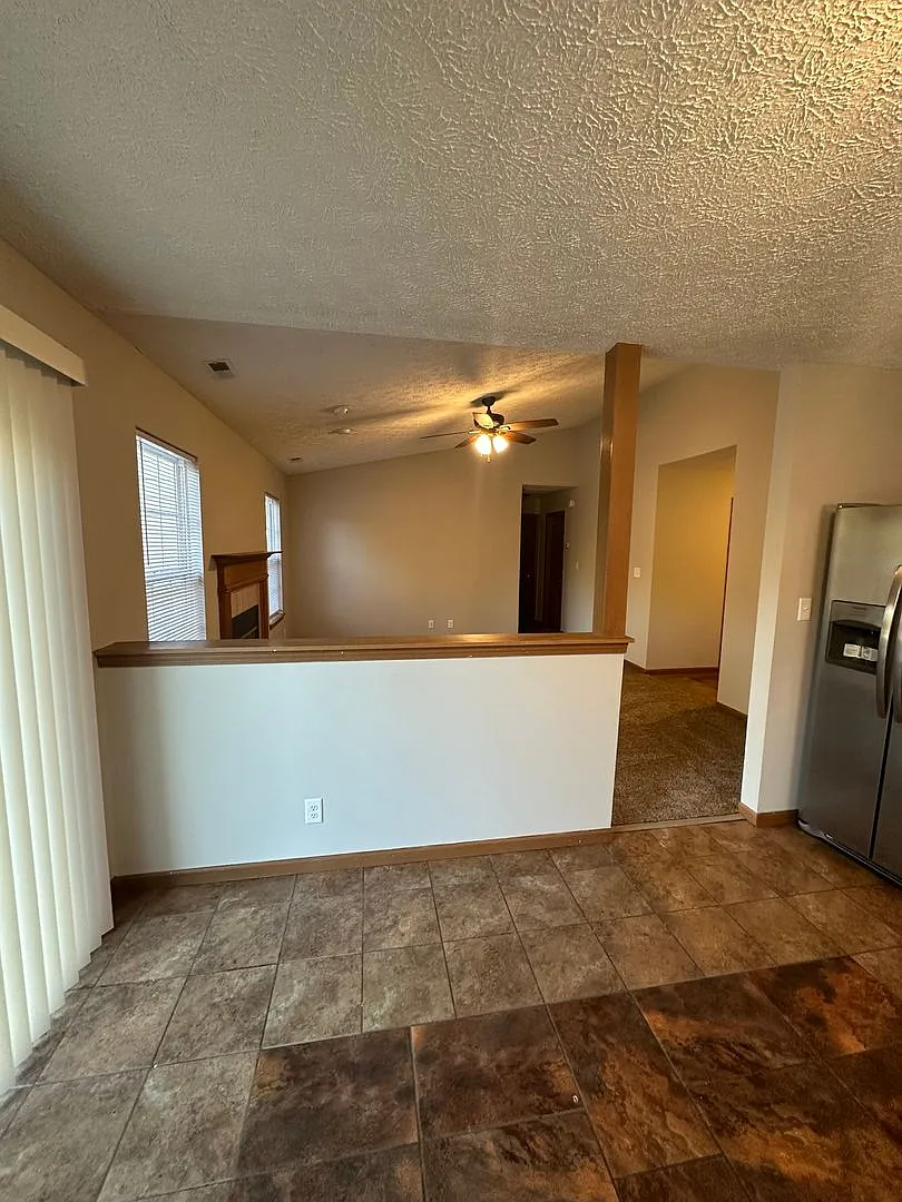 3-Bedroom, 2-Bathroom Home with Fenced-in Backyard! — Photo 4