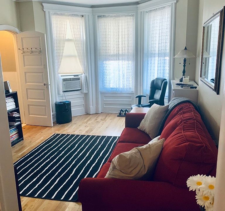 2nd image of 135 Shippen St APT 5
