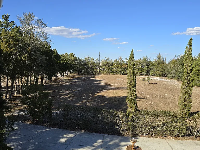 502 W Lester Rd — Photo 17