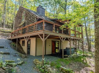 100 Ginger Ct, Terra Alta, WV