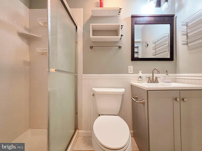 6605 Rockleigh Way — Photo 16