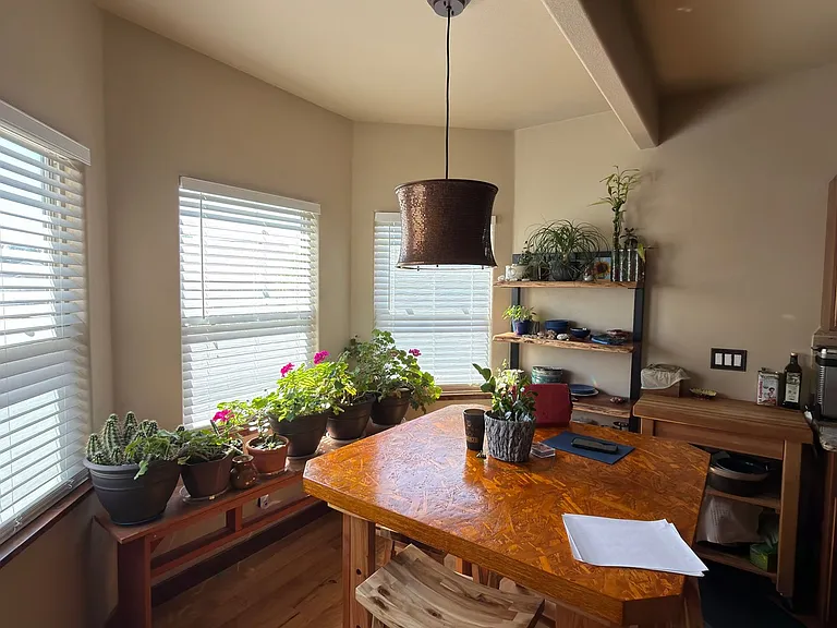 296 Sloan Dr — Photo 8